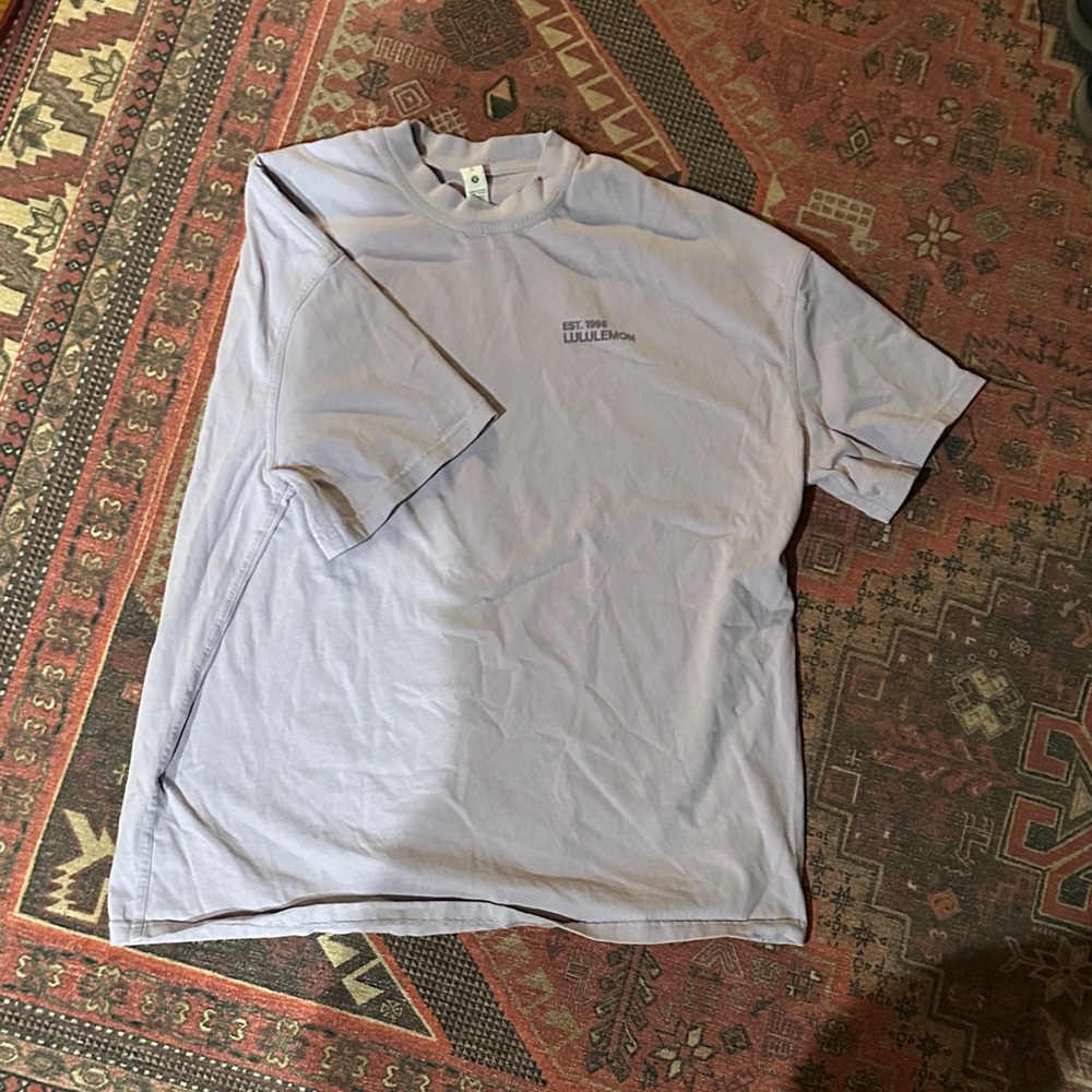 lululemon athletica women’s  Soft Lavender Tee